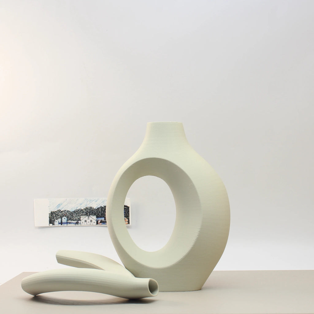 Set of Hugging Vase Ornaments